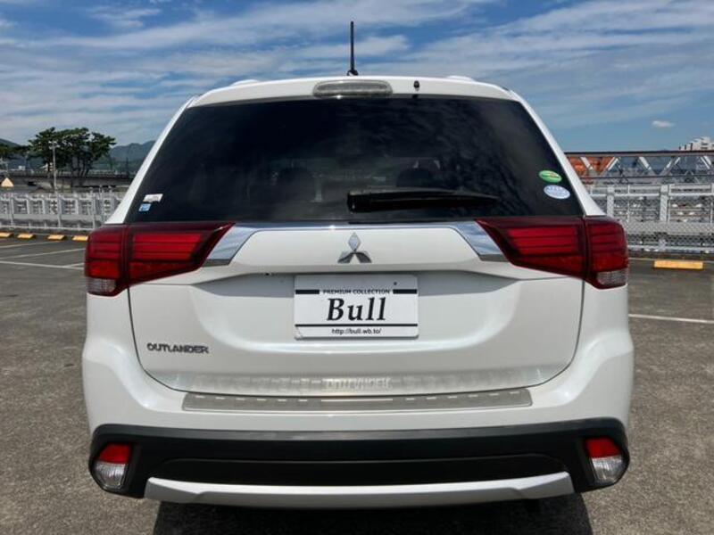 OUTLANDER