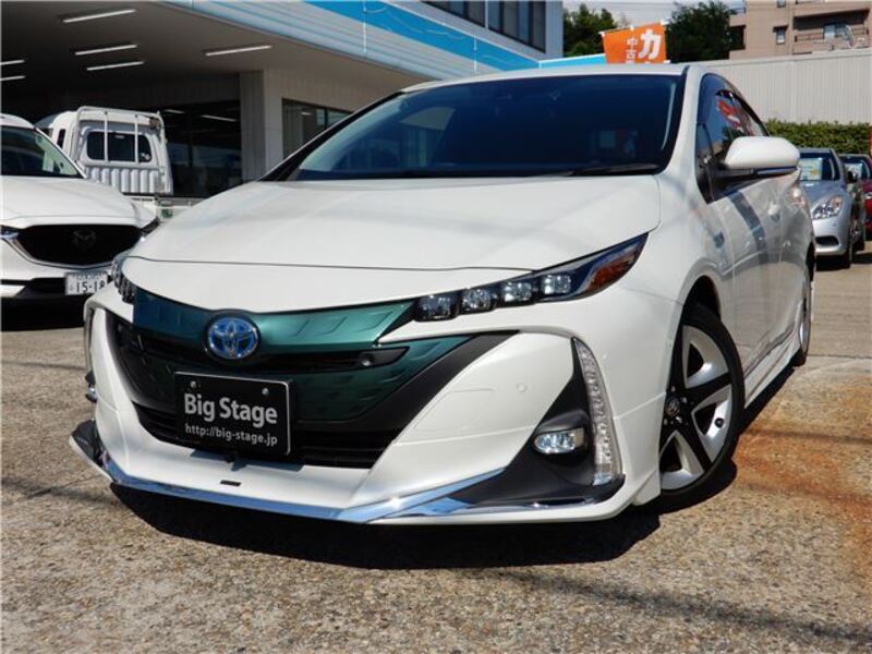TOYOTA PRIUS PHV