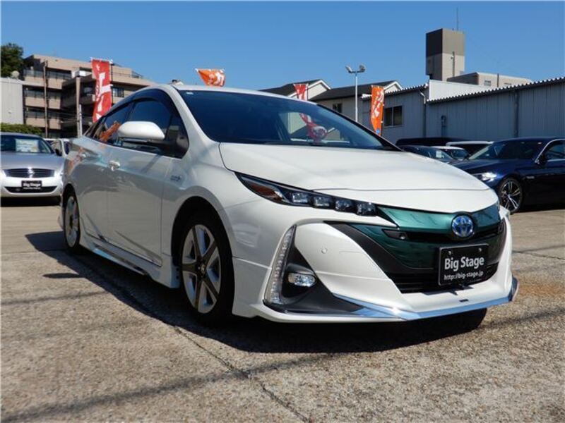 PRIUS PHV