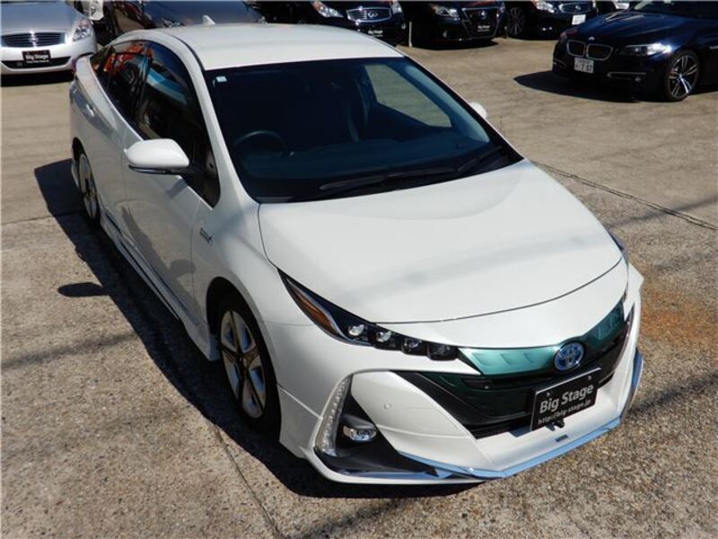 PRIUS PHV