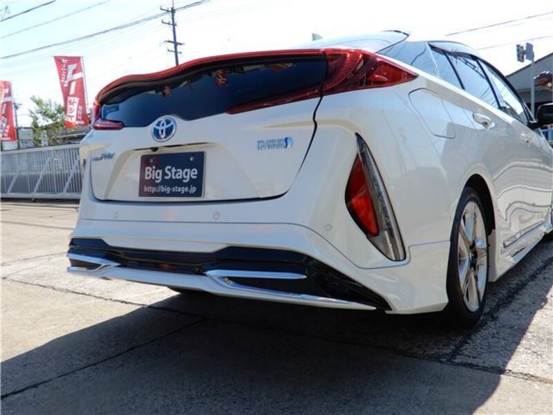 PRIUS PHV