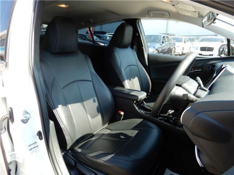 PRIUS PHV