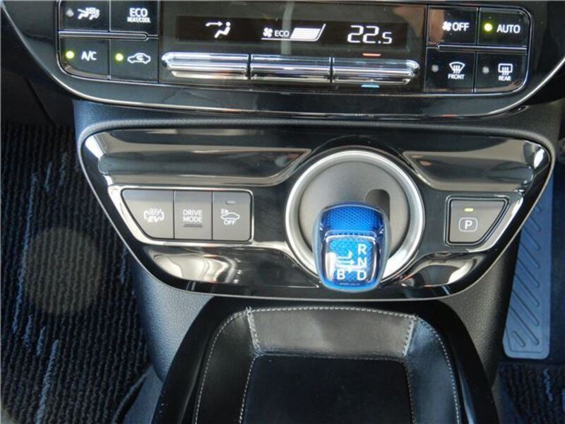 PRIUS PHV