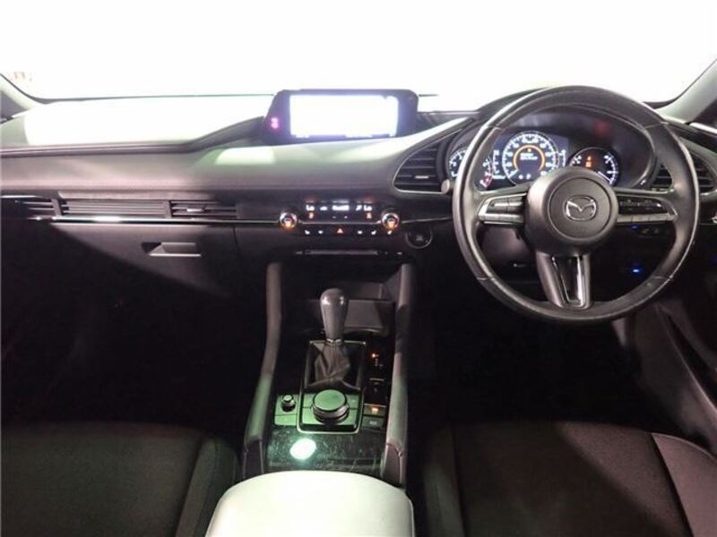 MAZDA3