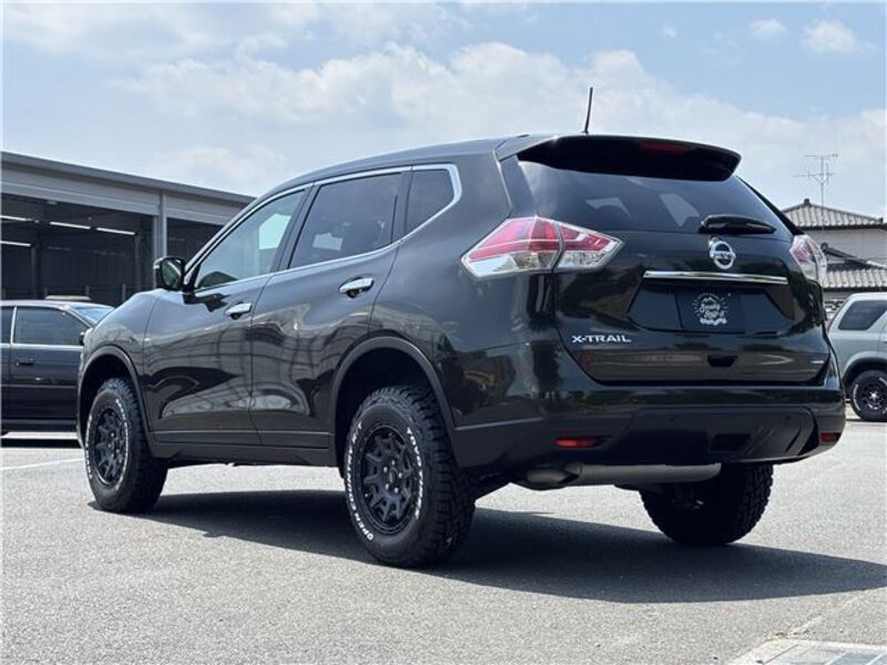 X-TRAIL