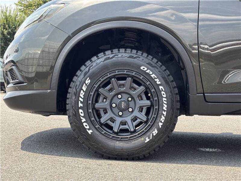 X-TRAIL