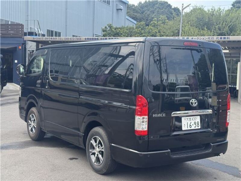 HIACE VAN