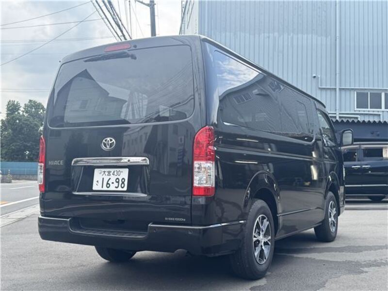 HIACE VAN
