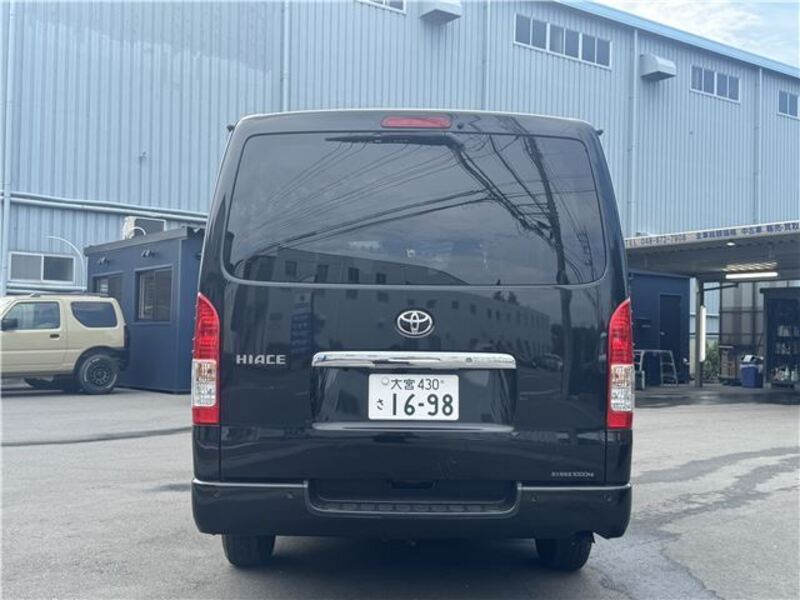 HIACE VAN