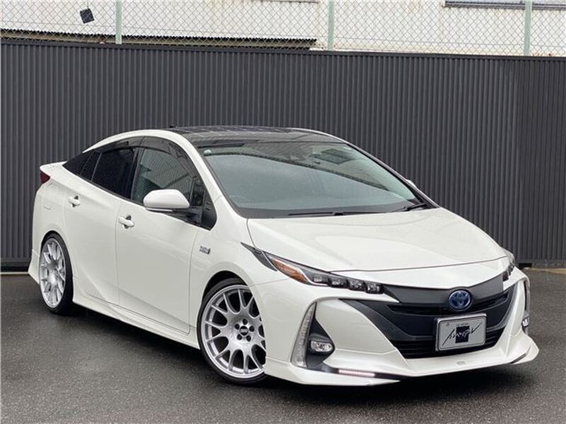 PRIUS PHV