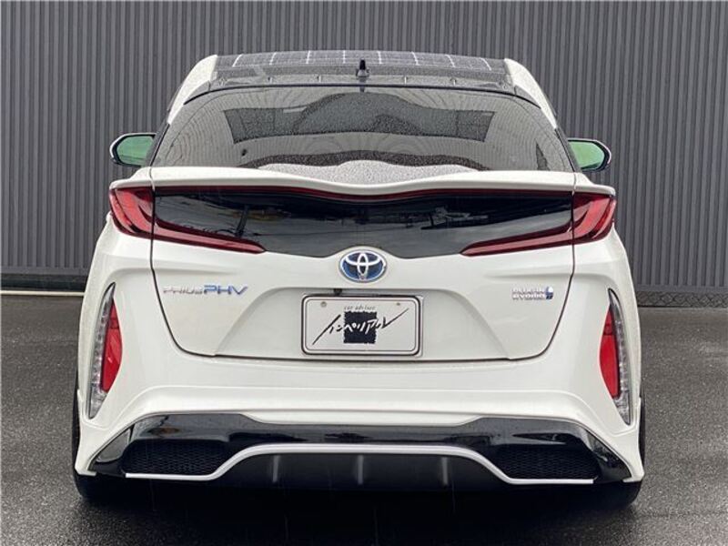 PRIUS PHV