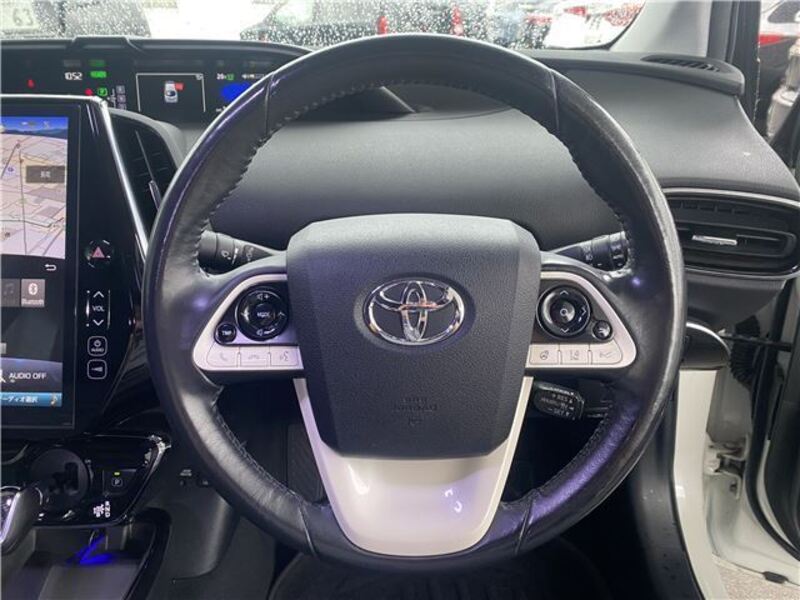 PRIUS PHV