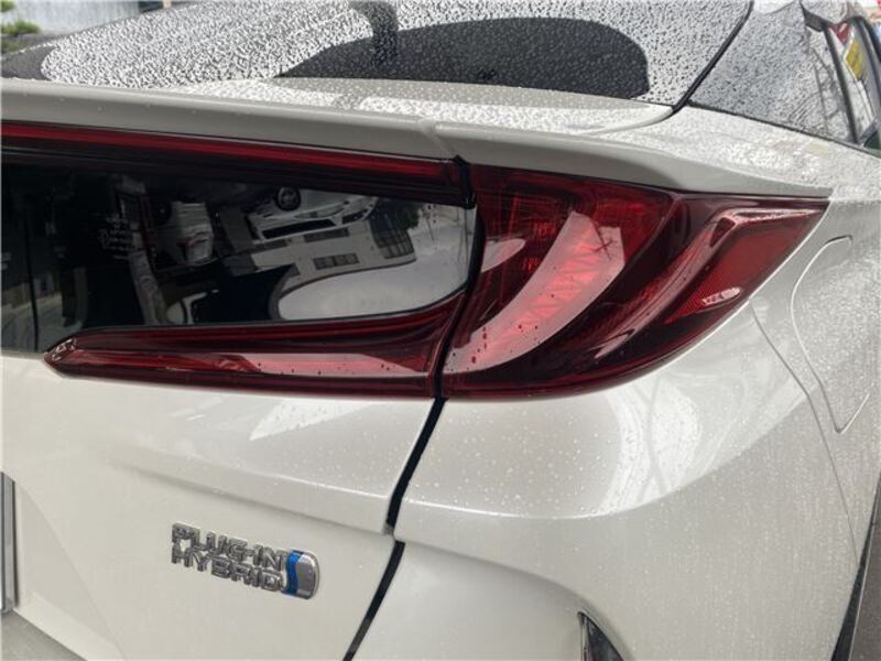 PRIUS PHV