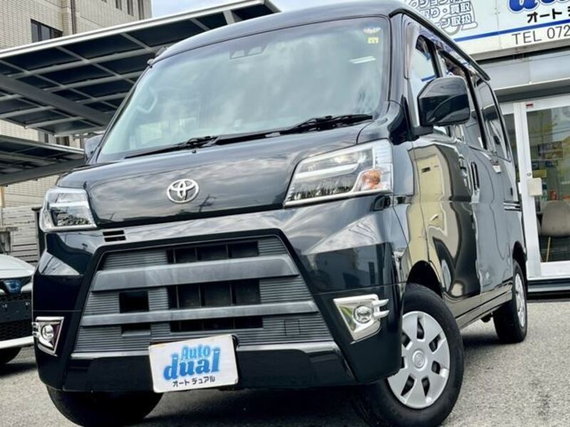 TOYOTA PIXIS VAN