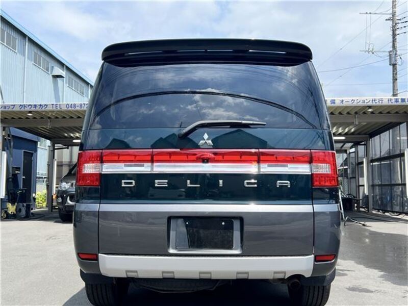 DELICA D5