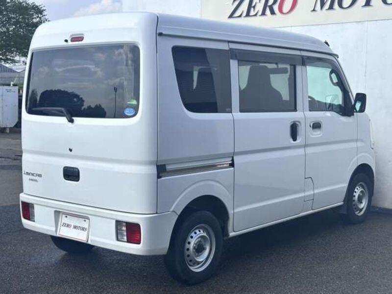 MINICAB VAN