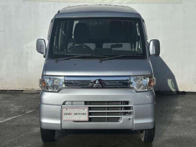 MINICAB VAN