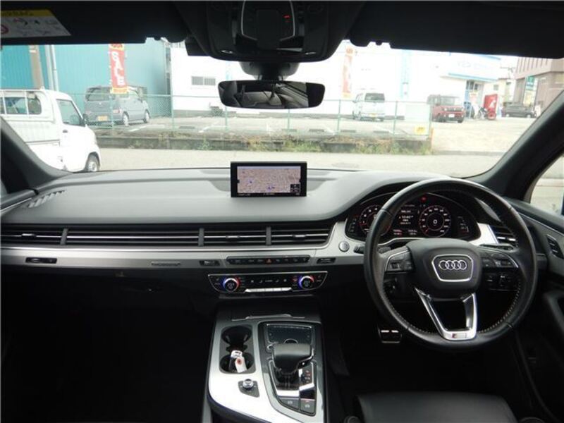 Q7