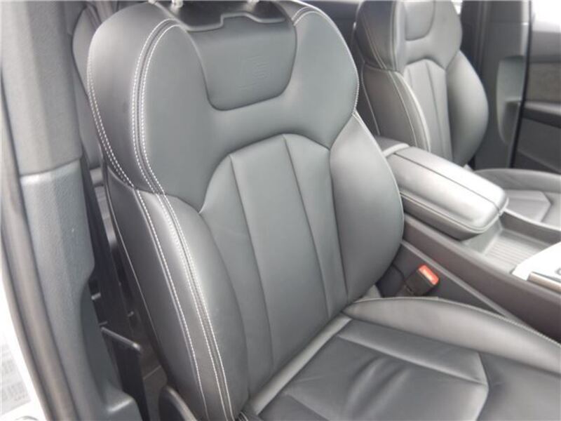 Q7