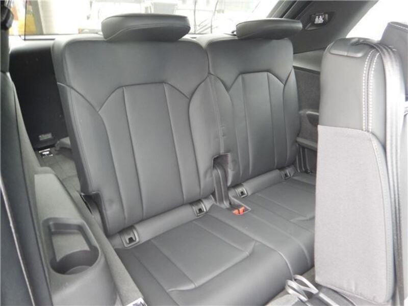 Q7