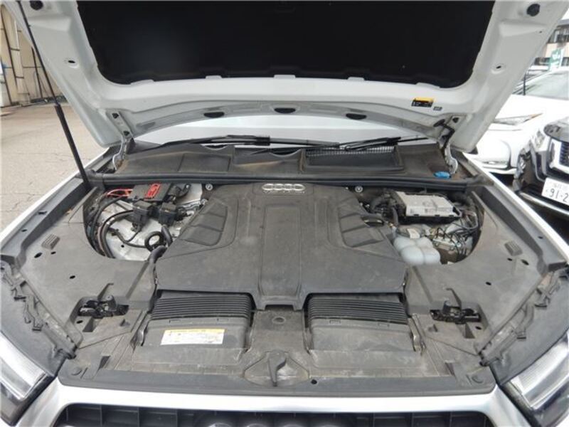Q7