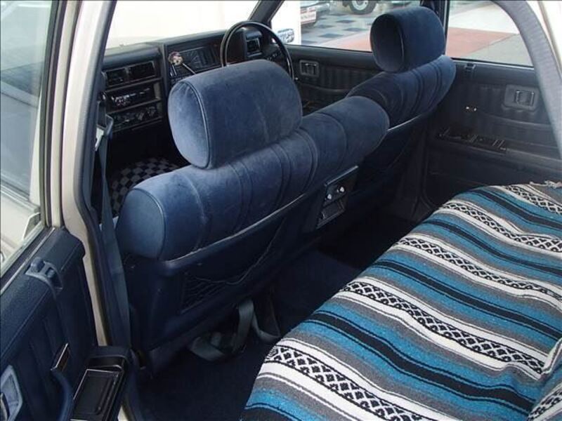 GLORIA WAGON