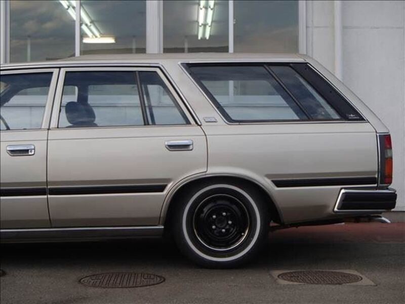 GLORIA WAGON