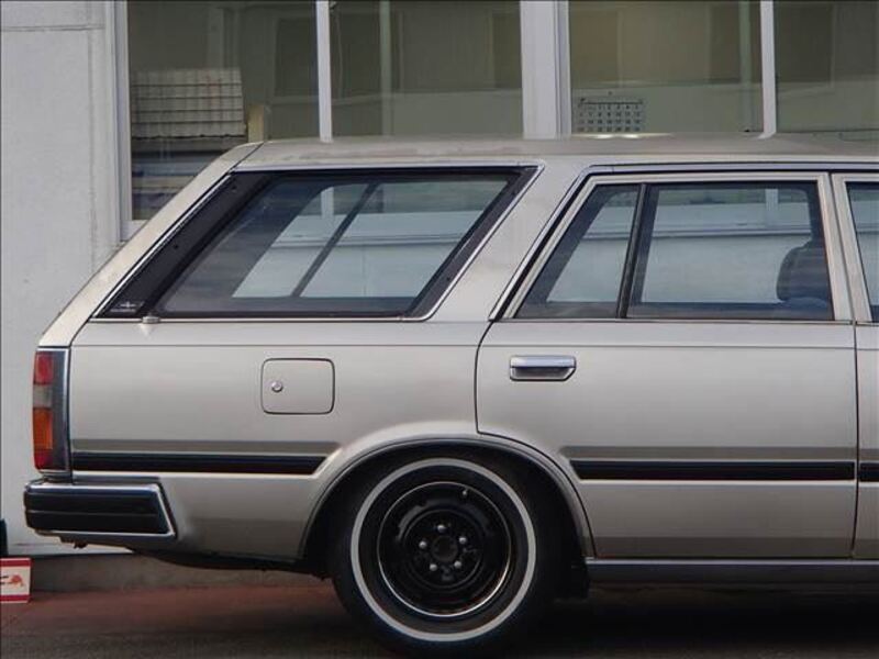 GLORIA WAGON