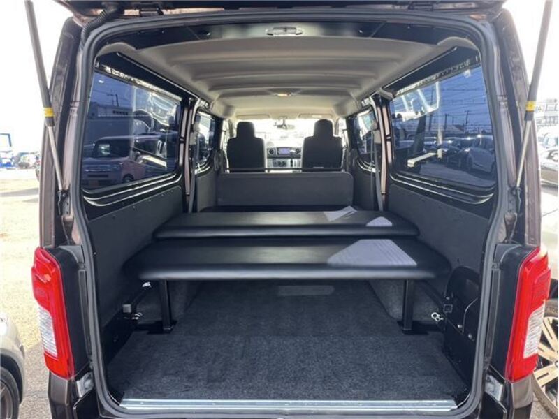 NV350 CARAVAN