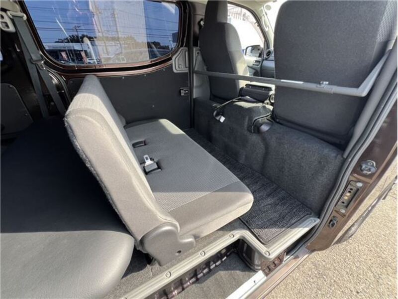 NV350 CARAVAN