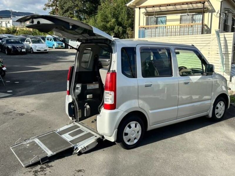 WAGON R-0