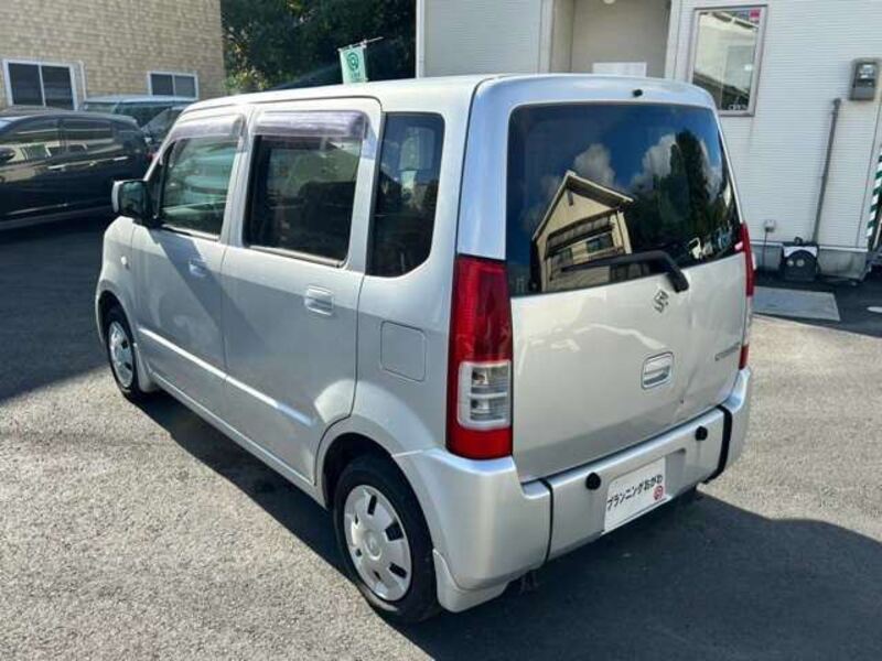 WAGON R