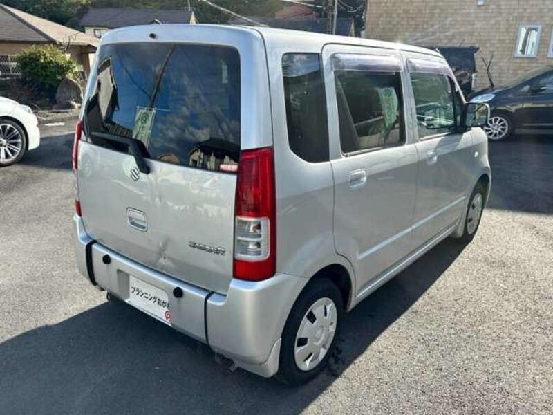 WAGON R