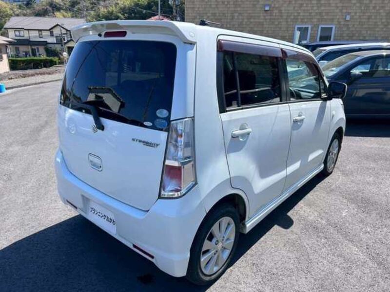 WAGON R