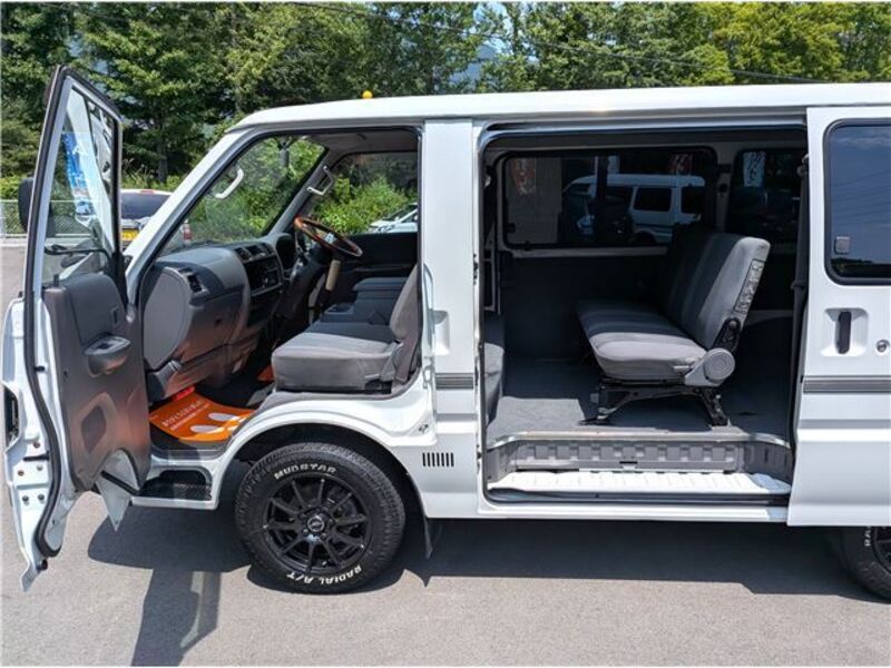 BONGO VAN