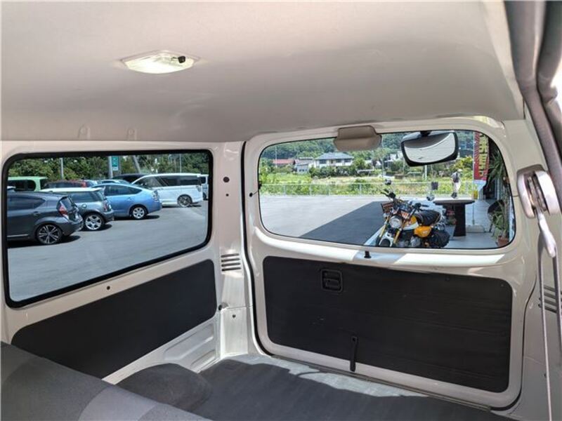 BONGO VAN