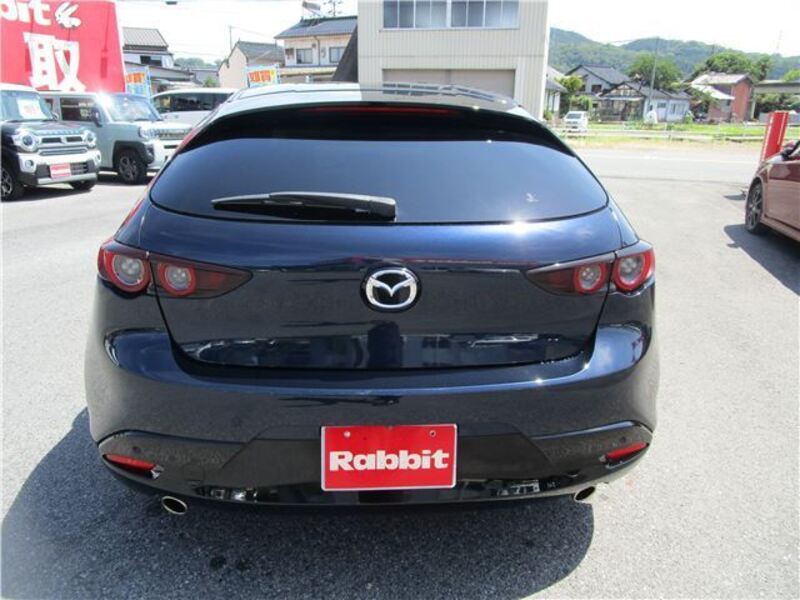 MAZDA3