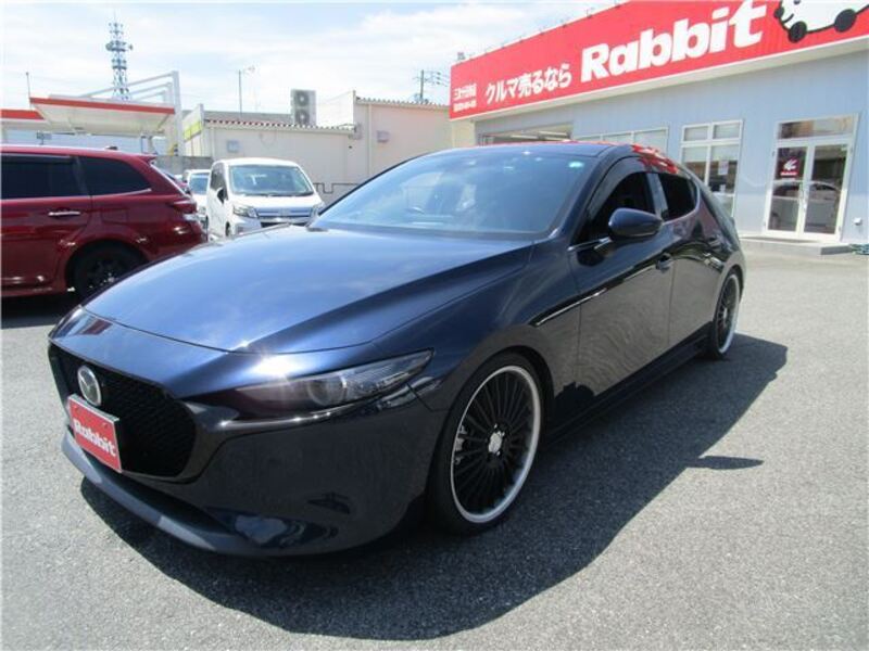 MAZDA3