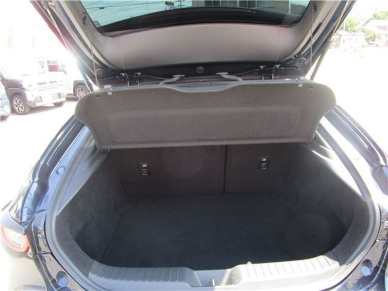 MAZDA3