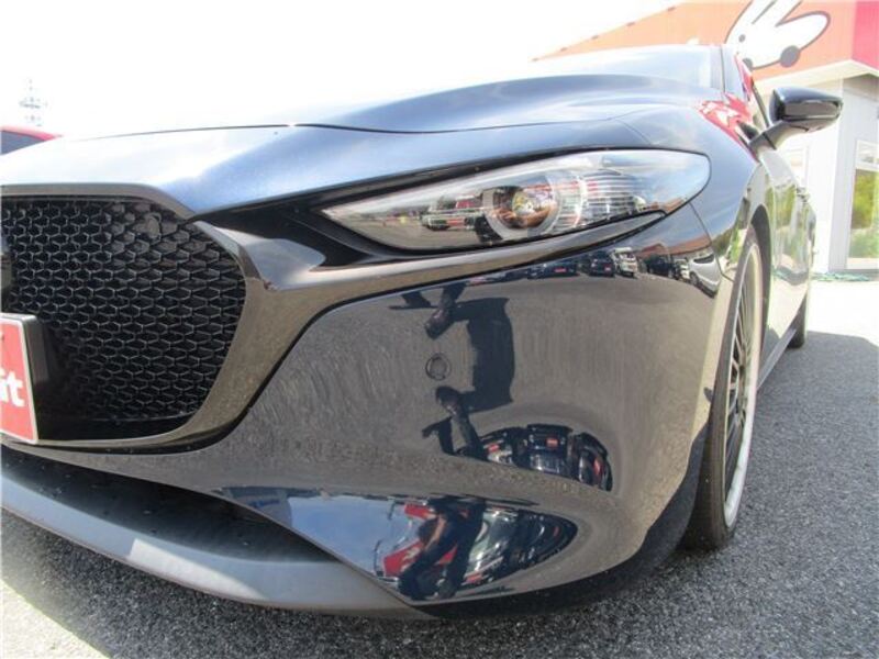 MAZDA3