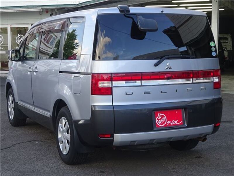 DELICA D5
