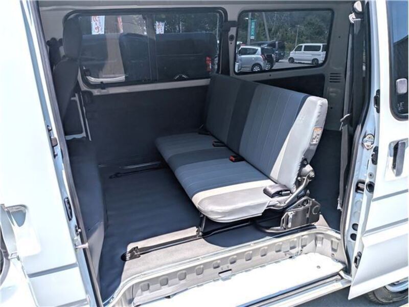 BONGO VAN