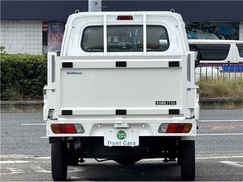 MINICAB TRUCK
