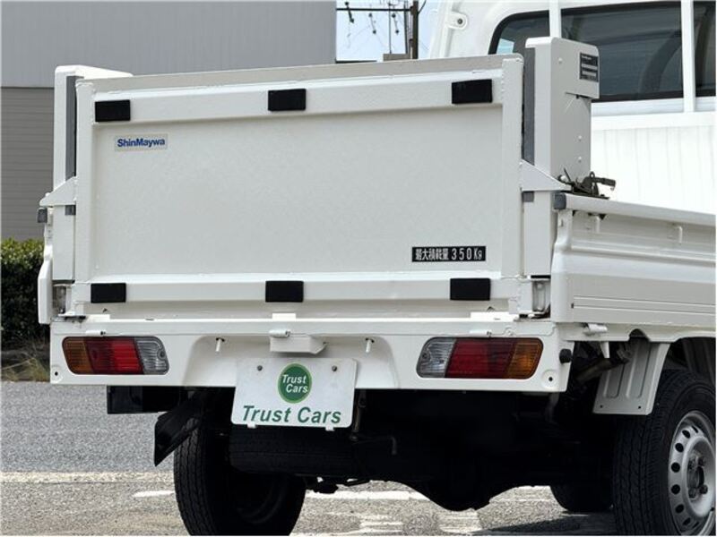 MINICAB TRUCK