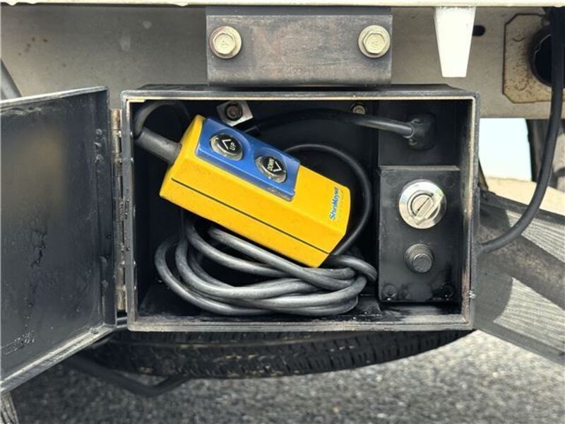 MINICAB TRUCK