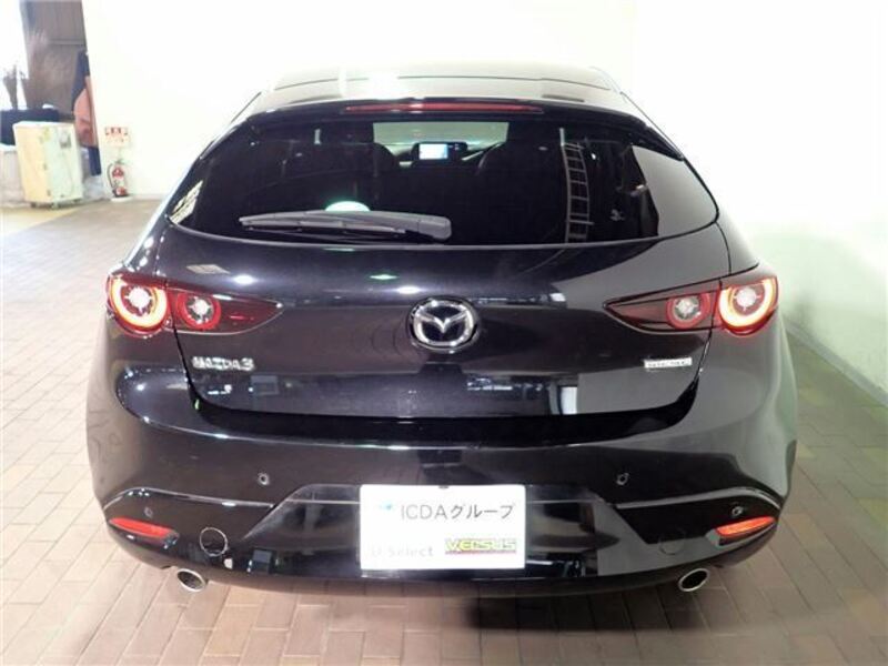 MAZDA3