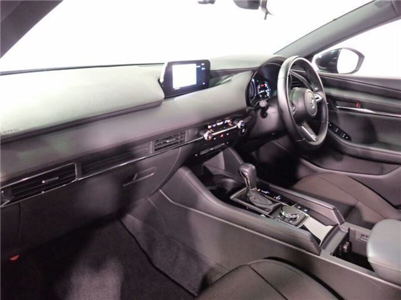 MAZDA3