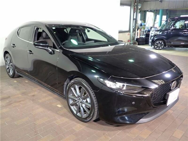 MAZDA3