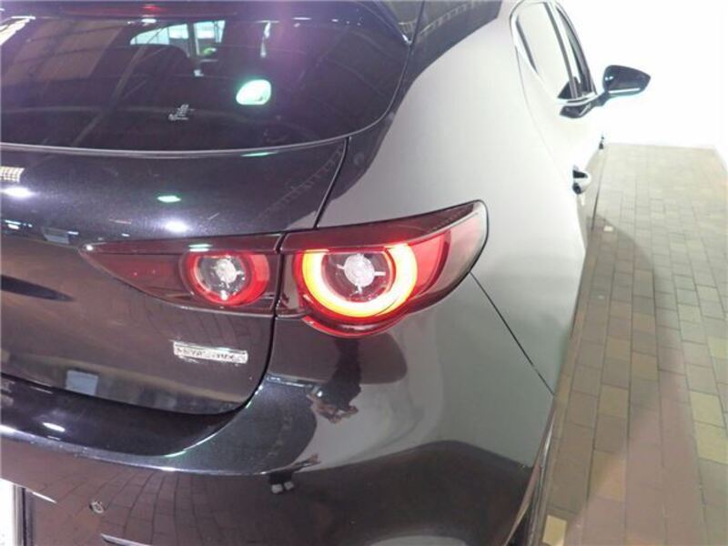 MAZDA3
