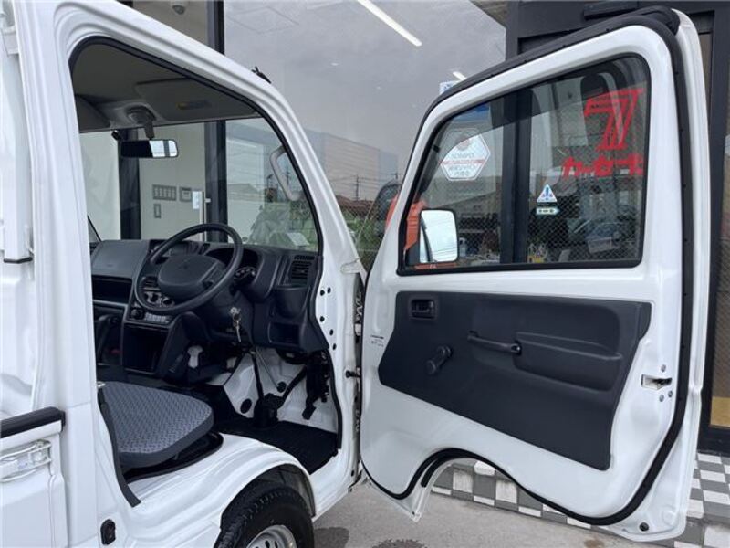 MINICAB TRUCK